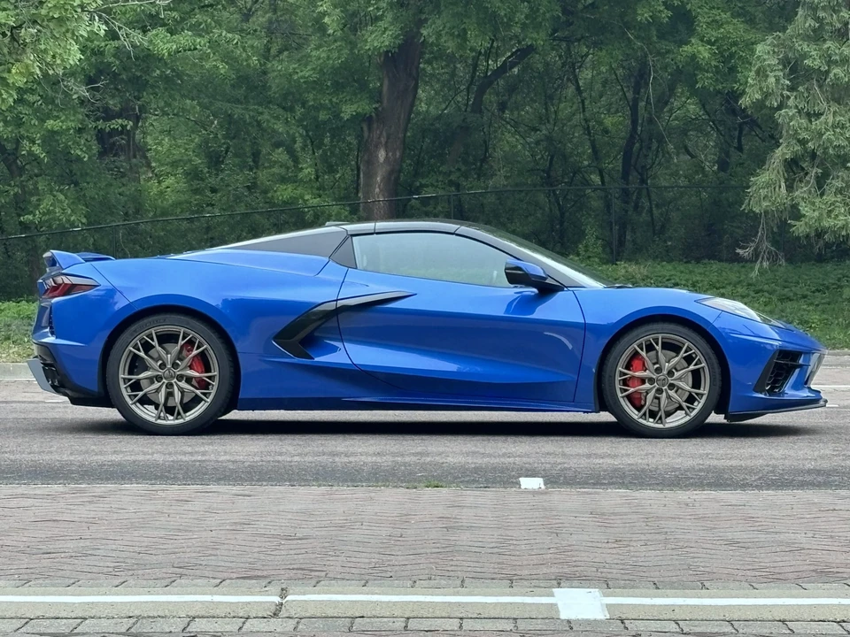 2023 Chevrolet Corvette C8 - Image 8 of 31