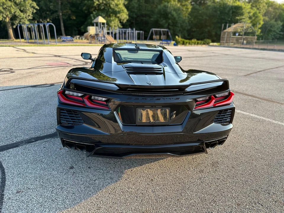 2023 Chevrolet Corvette C8 - Image 16 of 31