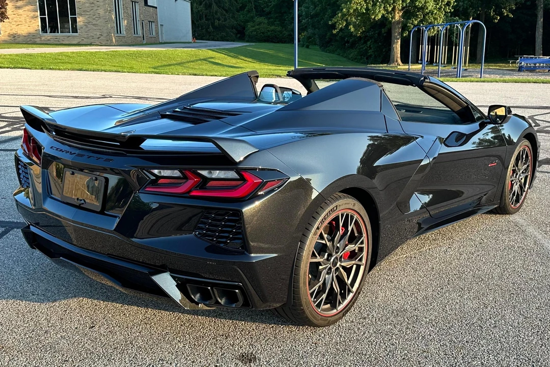 2023 Chevrolet Corvette C8 - Image 4 of 31