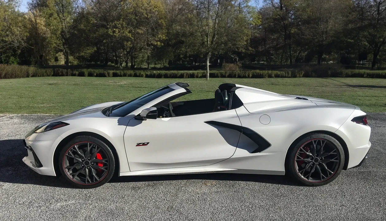 2023 Chevrolet Corvette C8 - Image 5 of 6