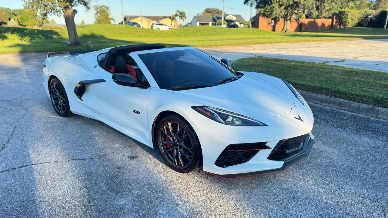 2023 Chevrolet Corvette C8 - Image 17 of 31