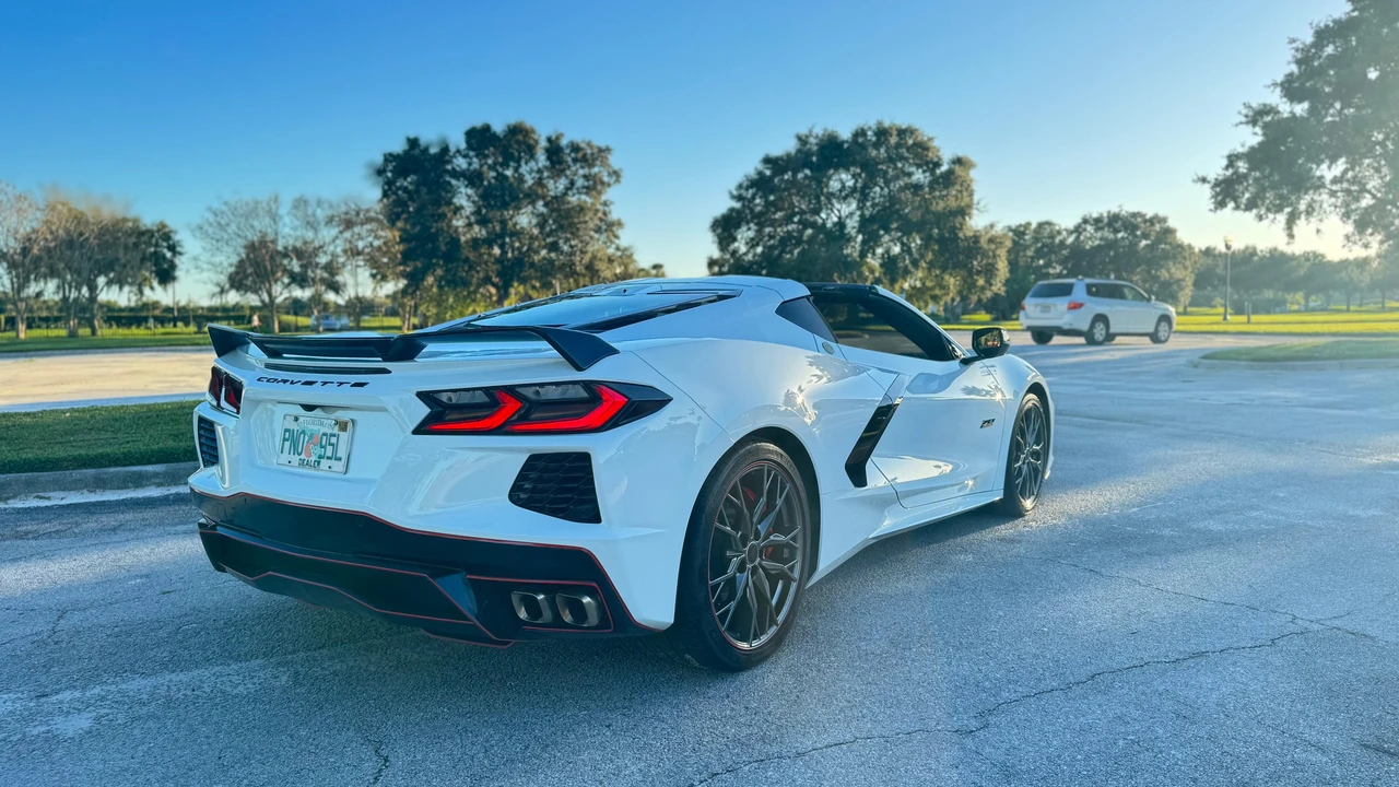 2023 Chevrolet Corvette C8 - Image 13 of 31