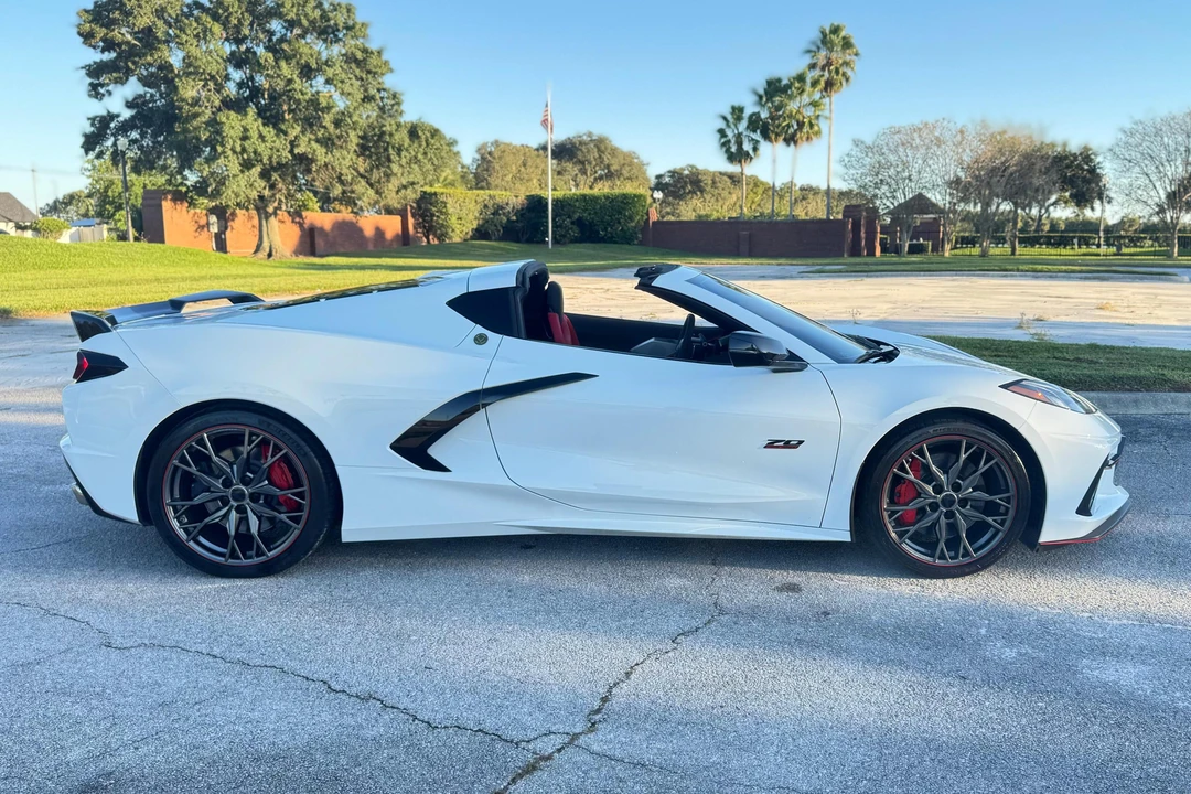 2023 Chevrolet Corvette C8 - Image 3 of 31