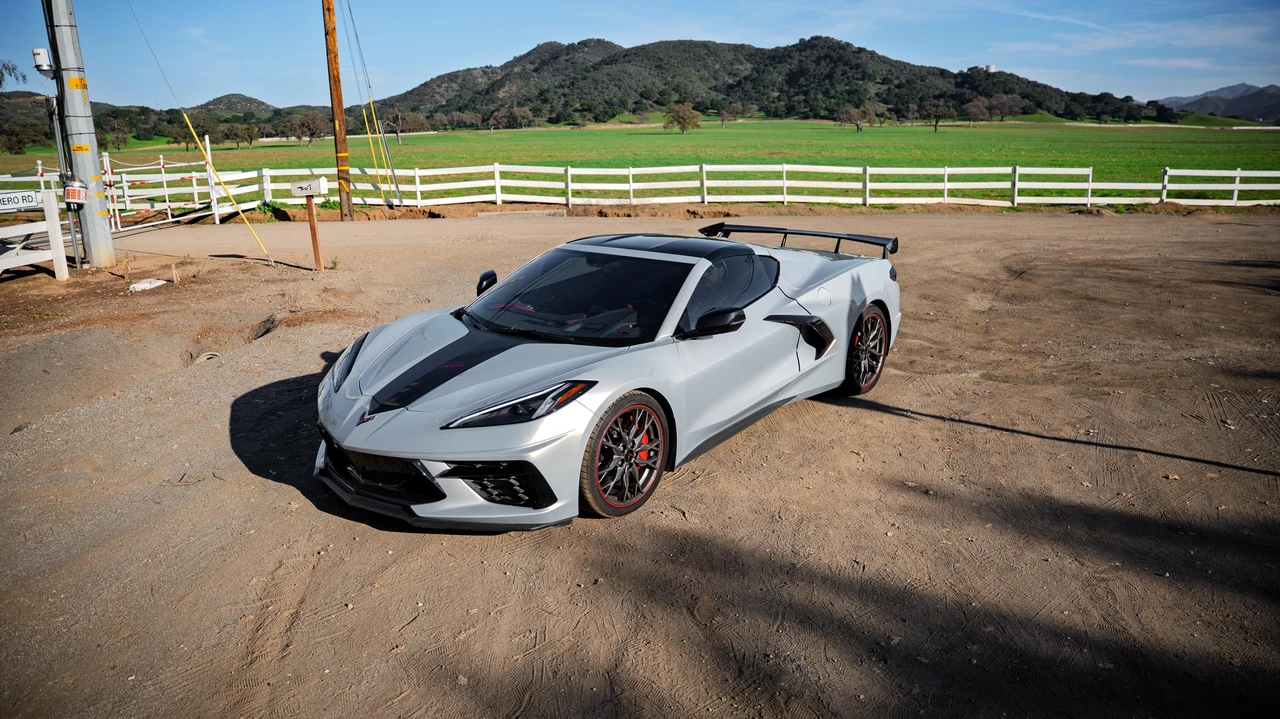 2023 Chevrolet Corvette C8 - Image 13 of 31