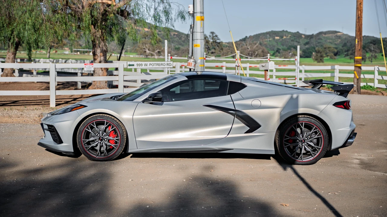 2023 Chevrolet Corvette C8 - Image 18 of 31