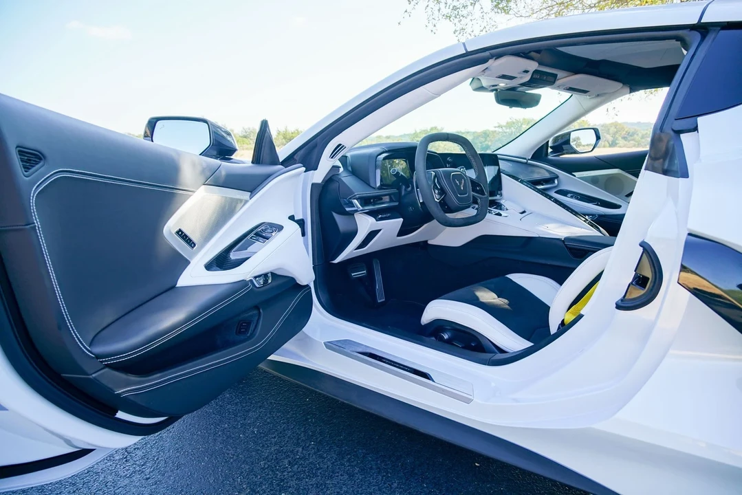 2023 Chevrolet Corvette C8 - Image 14 of 21