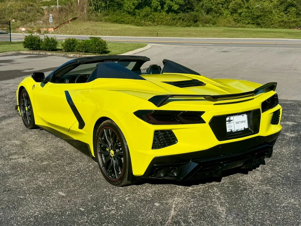2023 Chevrolet Corvette C8 - Image 6 of 12