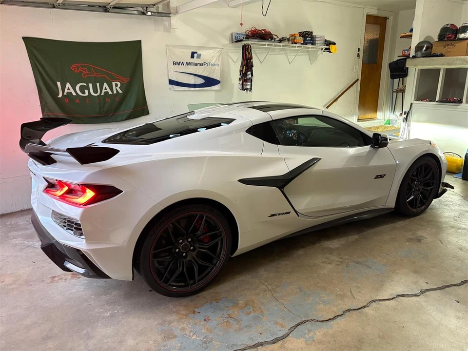 2023 Chevrolet Corvette C8 Z06 - Image 6 of 31
