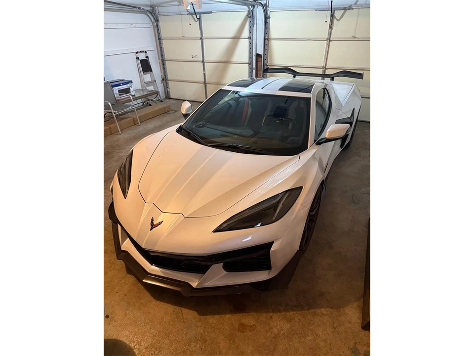 2023 Chevrolet Corvette C8 Z06 - Image 21 of 31