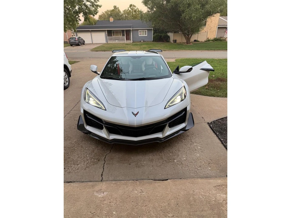 2023 Chevrolet Corvette C8 Z06 - Image 23 of 31