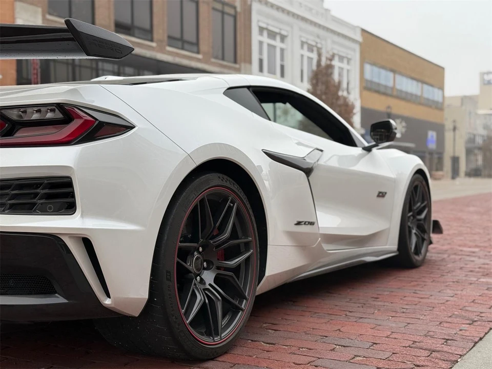 2023 Chevrolet Corvette C8 Z06 - Image 11 of 31