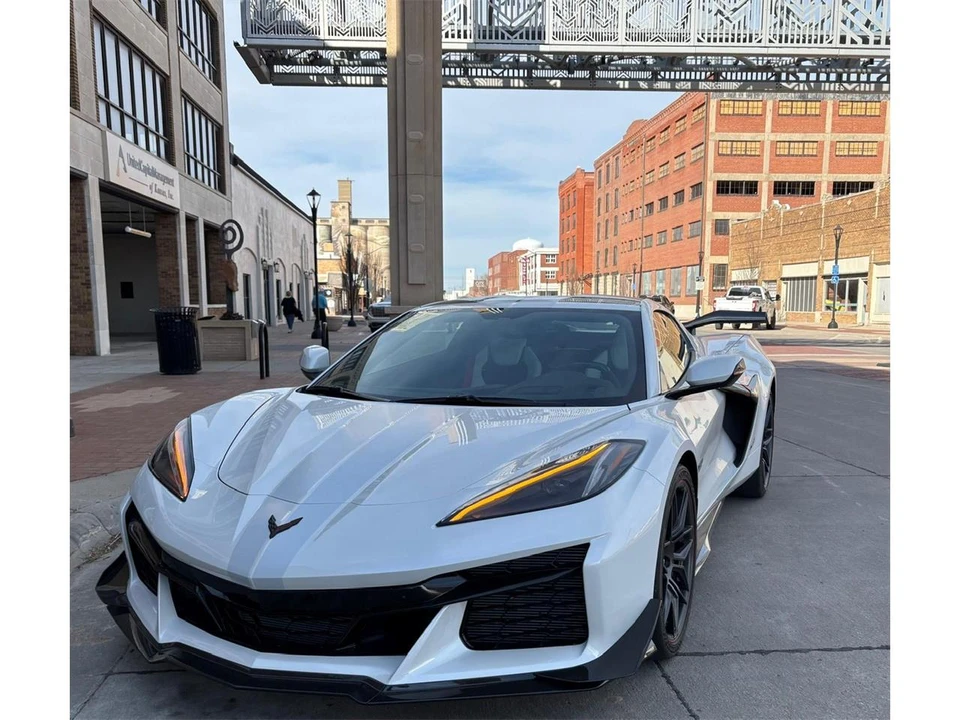 2023 Chevrolet Corvette C8 Z06 - Image 24 of 31
