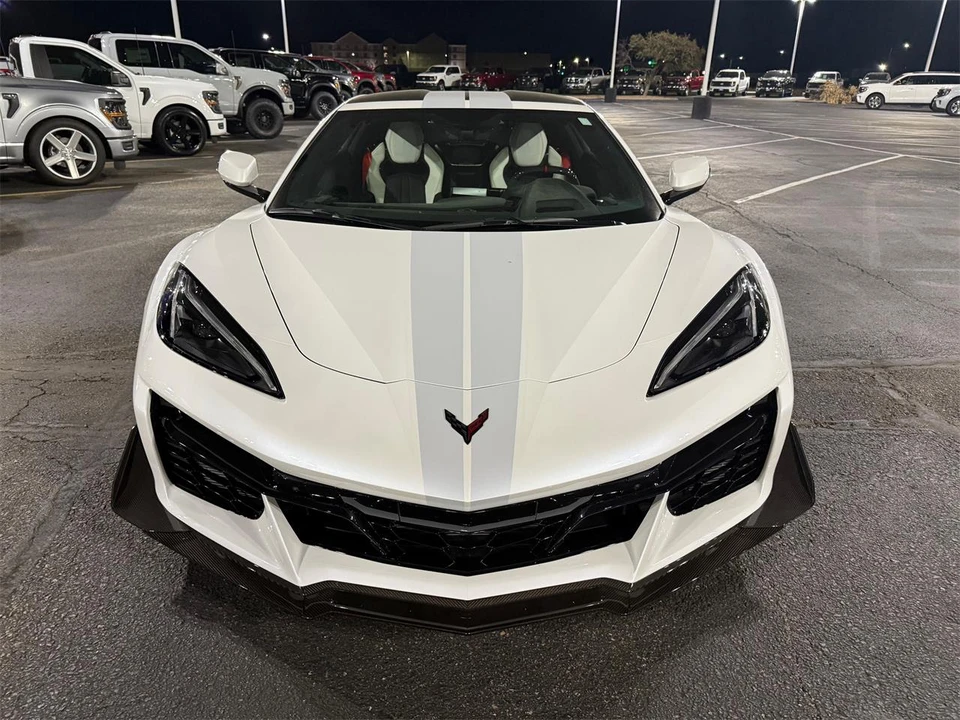 2023 Chevrolet Corvette C8 Z06 - Image 28 of 31