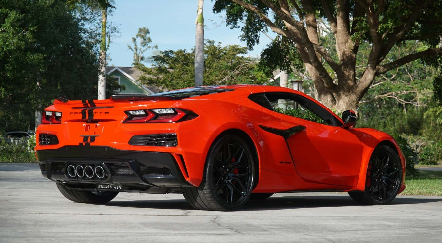 2023 Chevrolet Corvette C8 Z06 - Image 3 of 27