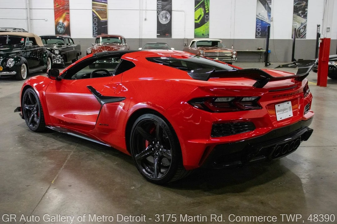 2023 Chevrolet Corvette C8 Z06 - Image 5 of 31