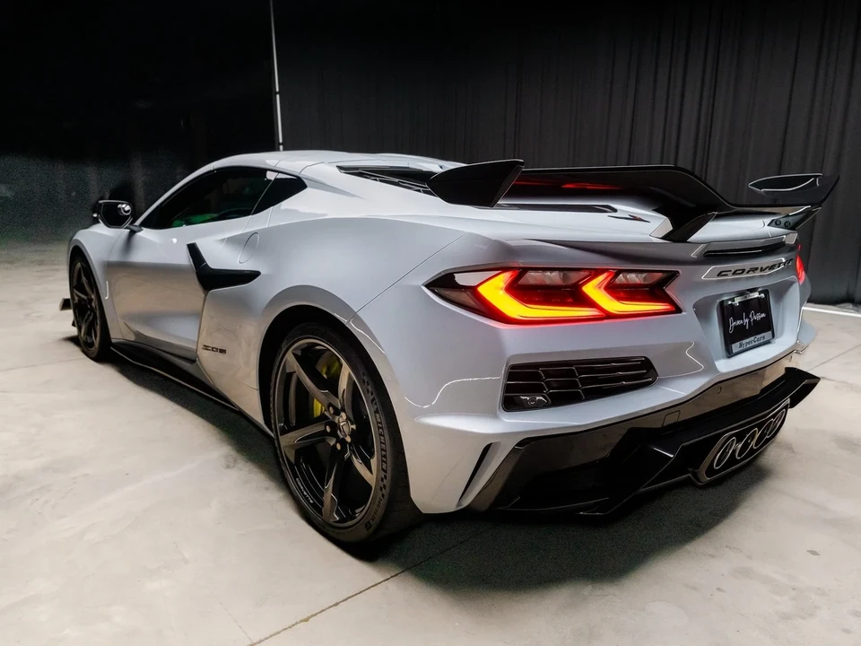2023 Chevrolet Corvette C8 Z06 - Image 11 of 12