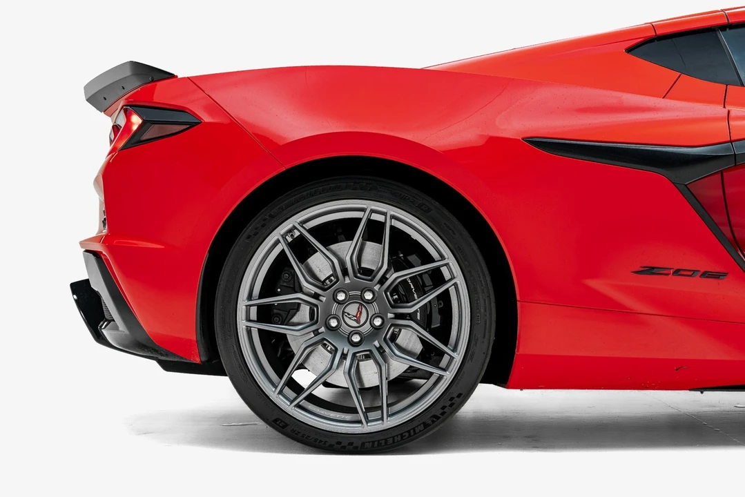 2023 Chevrolet Corvette C8 Z06 - Image 15 of 31