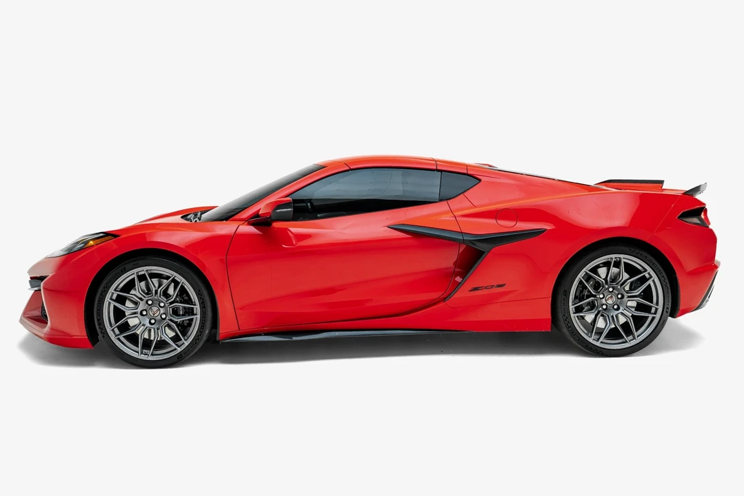 2023 Chevrolet Corvette C8 Z06 - Image 6 of 31
