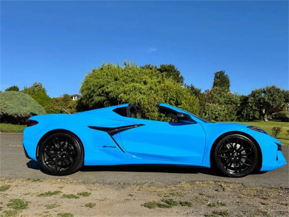 2023 Chevrolet Corvette C8 Z06 - Image 3 of 31