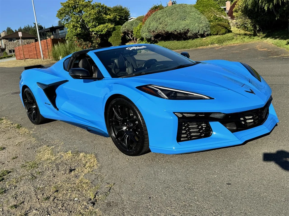 2023 Chevrolet Corvette C8 Z06 - Image 2 of 31