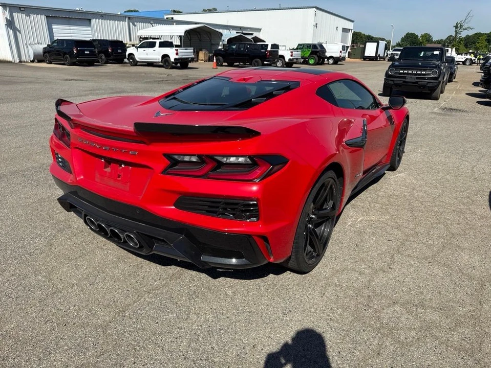 2023 Chevrolet Corvette C8 Z06 - Image 3 of 7