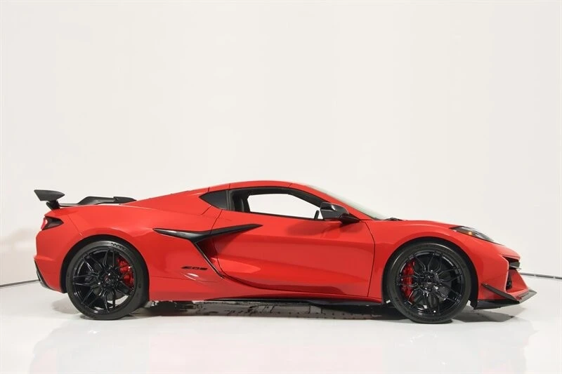 2023 Chevrolet Corvette C8 Z06 - Image 12 of 31