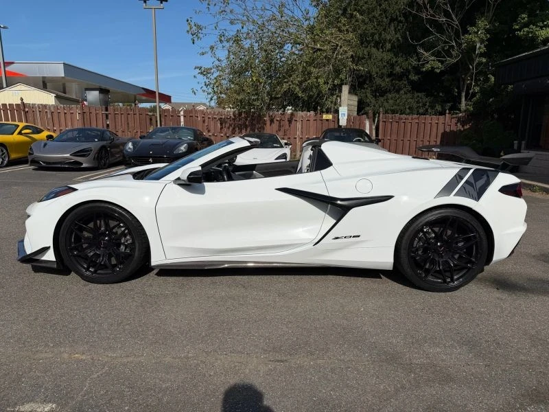 2023 Chevrolet Corvette C8 Z06 - Image 2 of 12