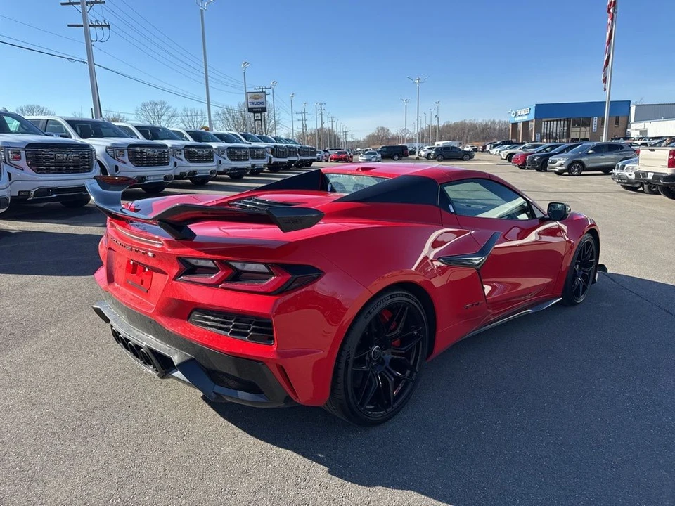 2023 Chevrolet Corvette C8 Z06 - Image 5 of 12