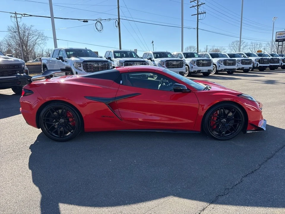 2023 Chevrolet Corvette C8 Z06 - Image 6 of 12