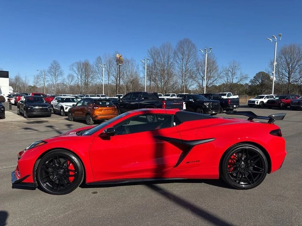 2023 Chevrolet Corvette C8 Z06 - Image 2 of 12
