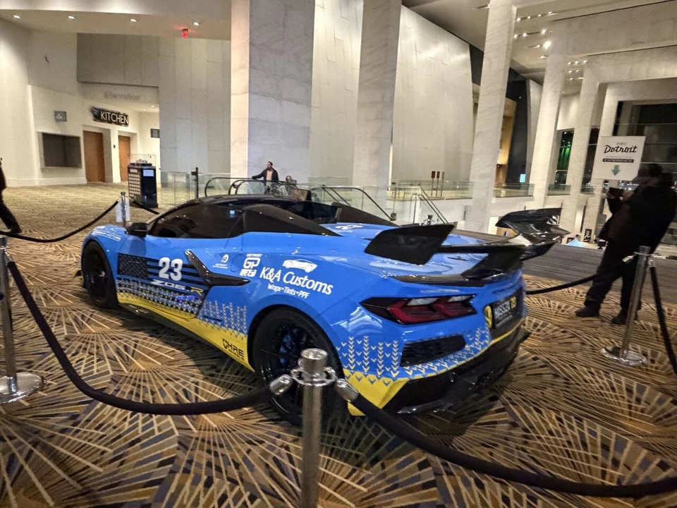 2023 Chevrolet Corvette C8 Z06 - Image 3 of 31