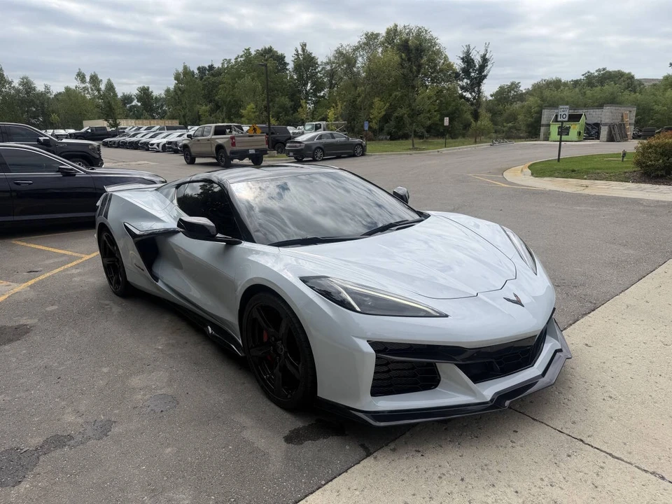 2023 Chevrolet Corvette C8 Z06 - Image 5 of 31