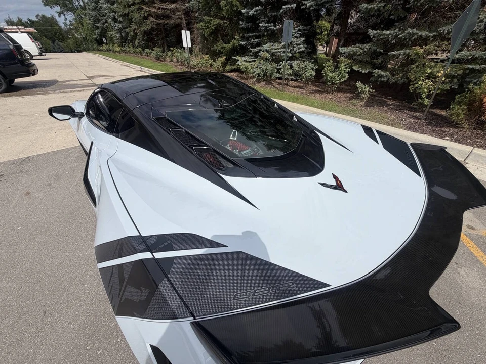 2023 Chevrolet Corvette C8 Z06 - Image 12 of 31