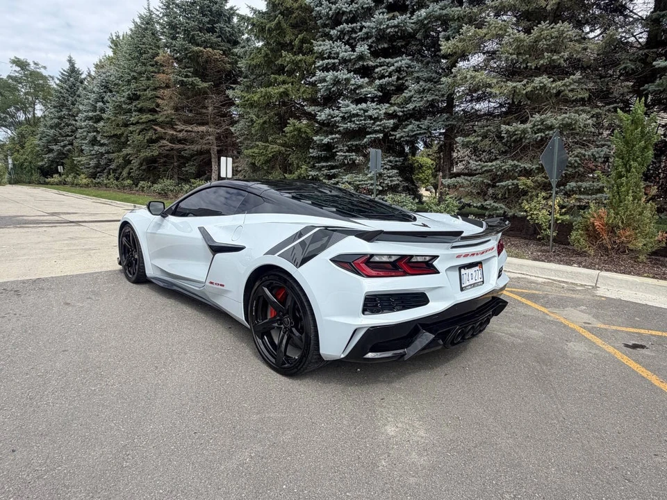 2023 Chevrolet Corvette C8 Z06 - Image 11 of 31