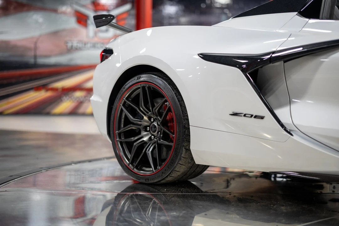 2023 Chevrolet Corvette C8 Z06 - Image 19 of 31