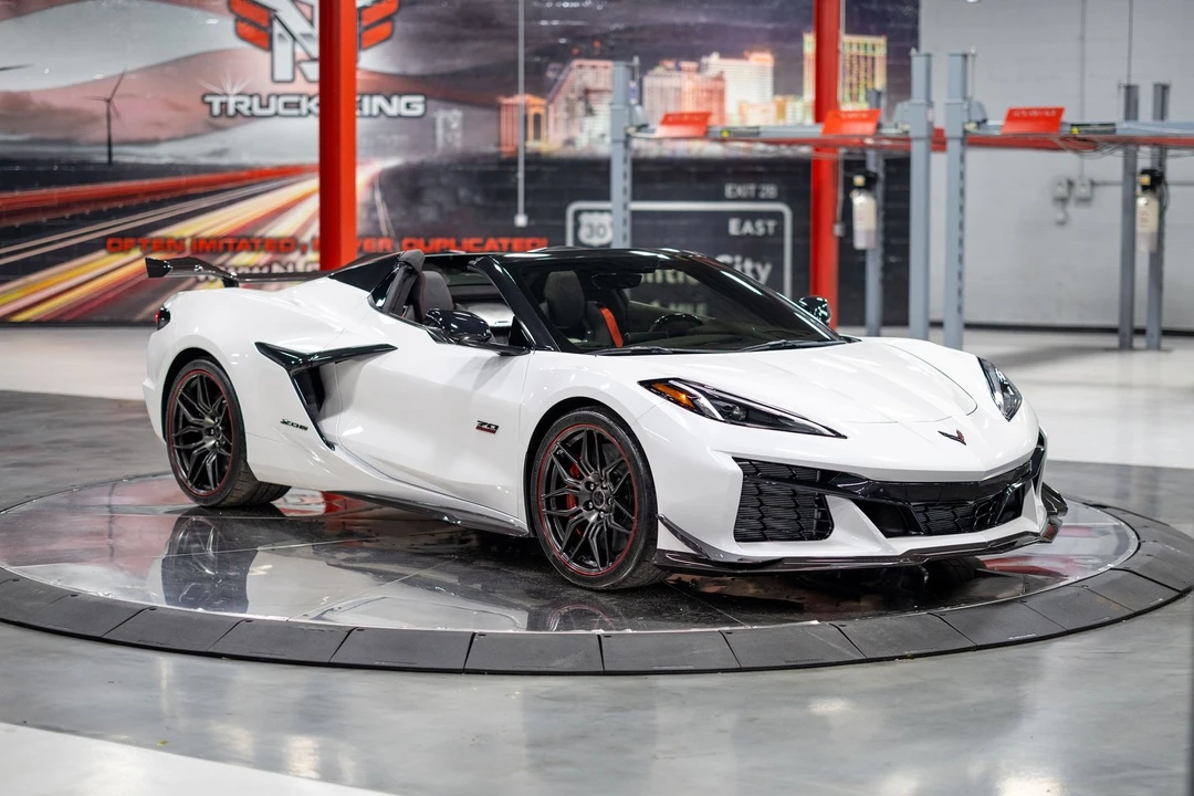 2023 Chevrolet Corvette C8 Z06 - Image 16 of 31