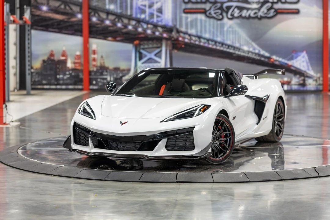 2023 Chevrolet Corvette C8 Z06 - Image 2 of 31