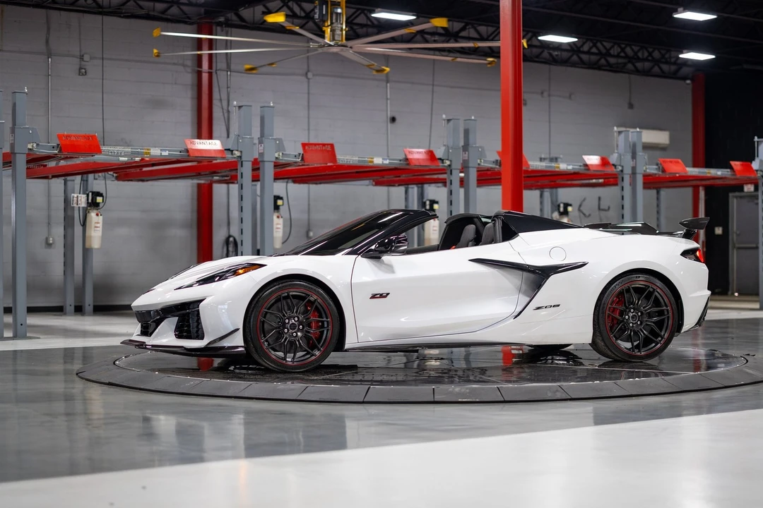 2023 Chevrolet Corvette C8 Z06 - Image 9 of 31