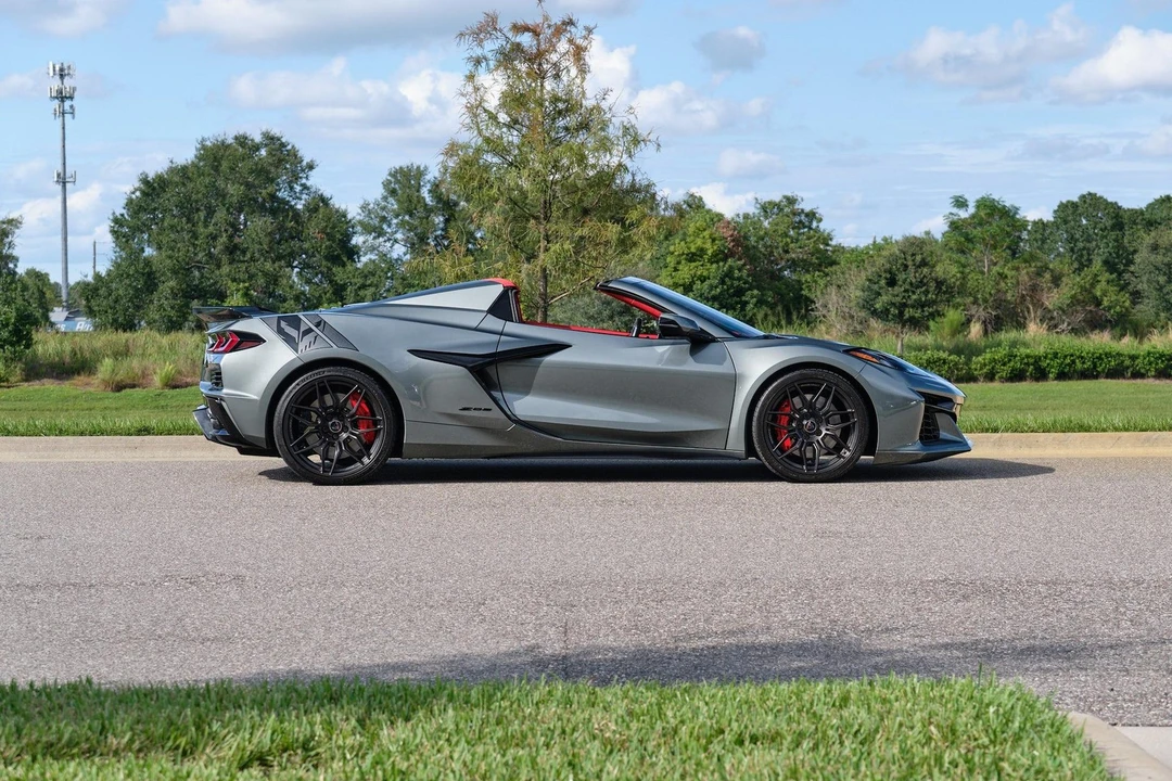 2023 Chevrolet Corvette C8 Z06 - Image 7 of 21