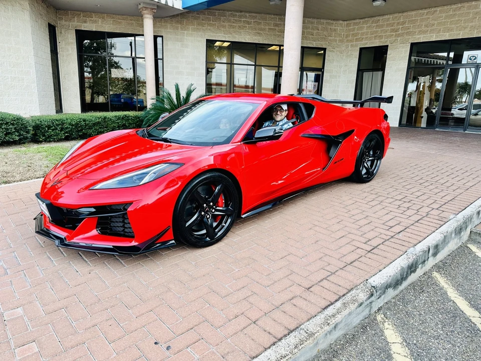 2023 Chevrolet Corvette C8 Z06 - Image 8 of 11