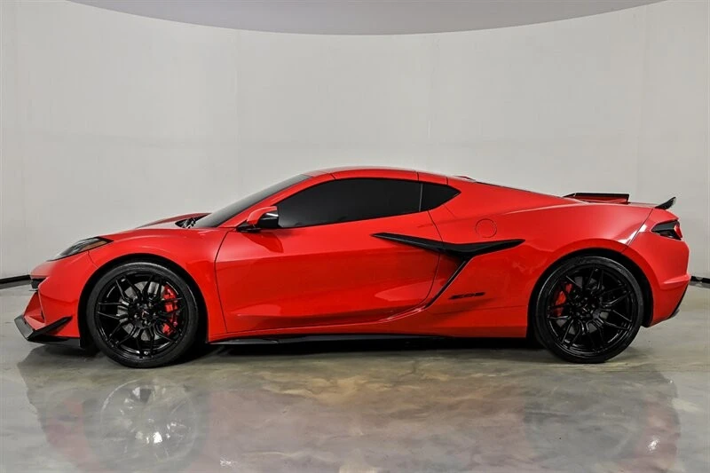 2023 Chevrolet Corvette C8 Z06 - Image 6 of 31
