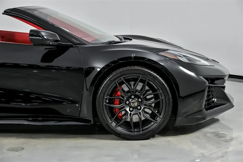 2023 Chevrolet Corvette C8 Z06 - Image 15 of 31