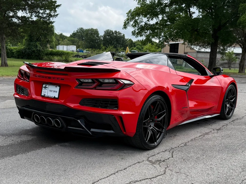 2023 Chevrolet Corvette C8 Z06 - Image 9 of 31
