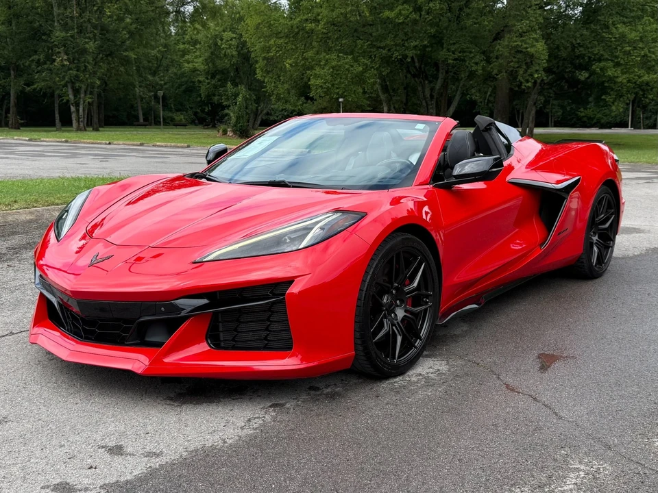 2023 Chevrolet Corvette C8 Z06 - Image 2 of 31
