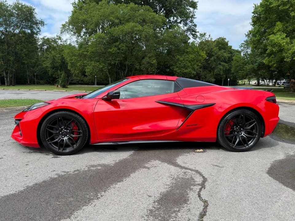 2023 Chevrolet Corvette C8 Z06 - Image 15 of 31