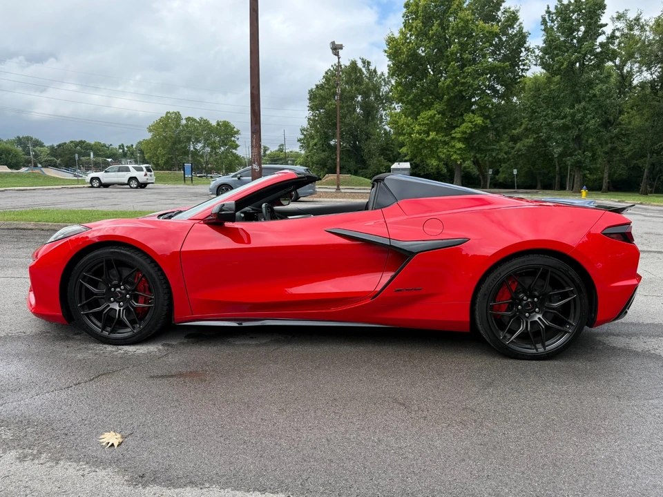 2023 Chevrolet Corvette C8 Z06 - Image 8 of 31