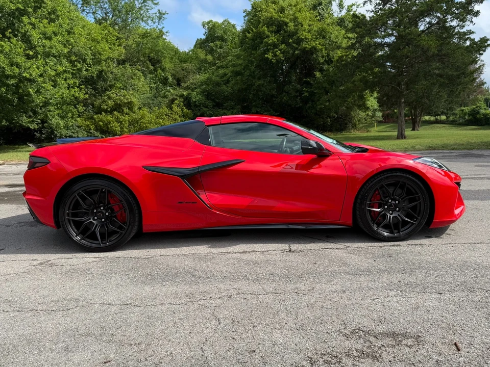 2023 Chevrolet Corvette C8 Z06 - Image 16 of 31