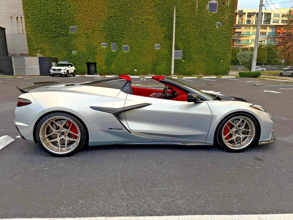 2023 Chevrolet Corvette C8 Z06 - Image 16 of 21