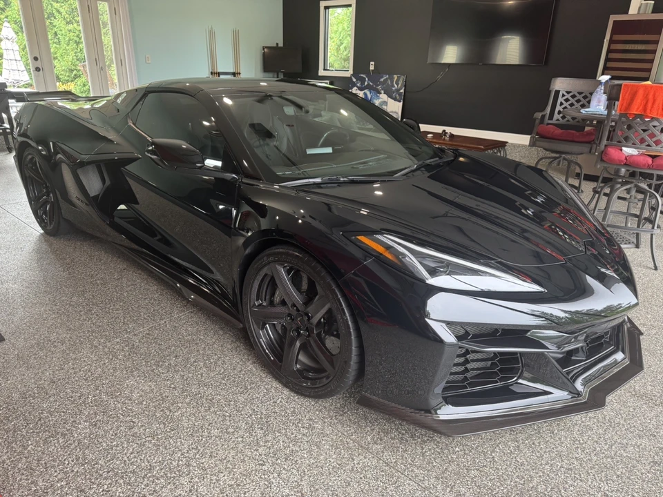 2023 Chevrolet Corvette C8 Z06 - Image 3 of 10