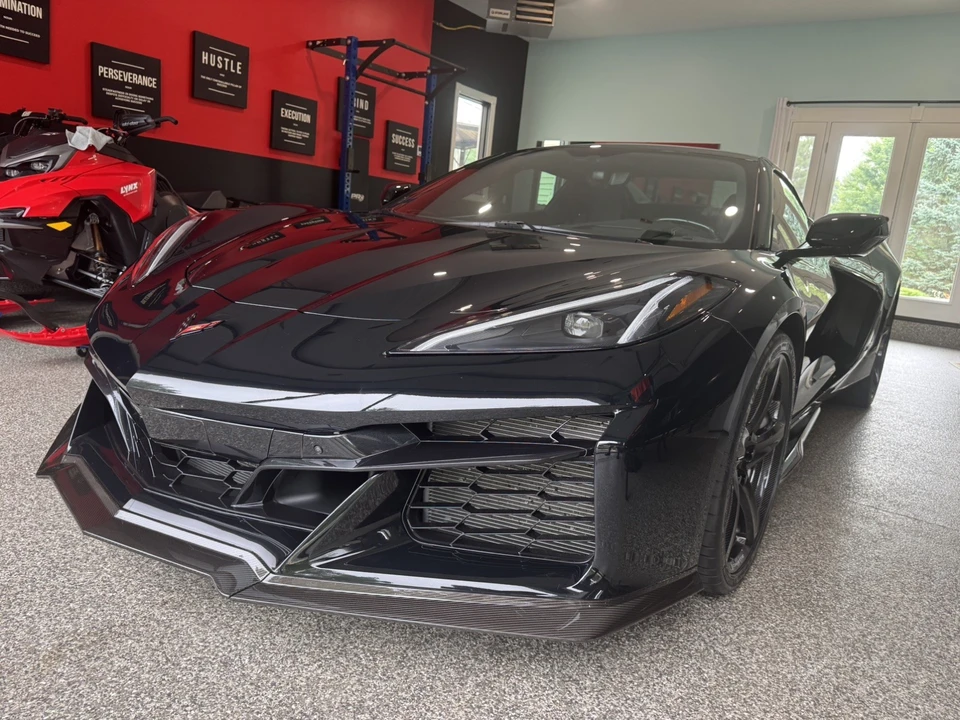2023 Chevrolet Corvette C8 Z06 - Image 4 of 10